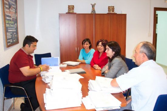 NUEVA DIRECTIVA AAVV OLÍMPICO-LAS PERAS-ESTACIÓN-TIPTOLEMOS SE REÚNEN CONCEJAL PARTICIPACIÓN CIUDADANA PARA TRANSMITIR NECESIDADES BARRIOS   , Foto 1