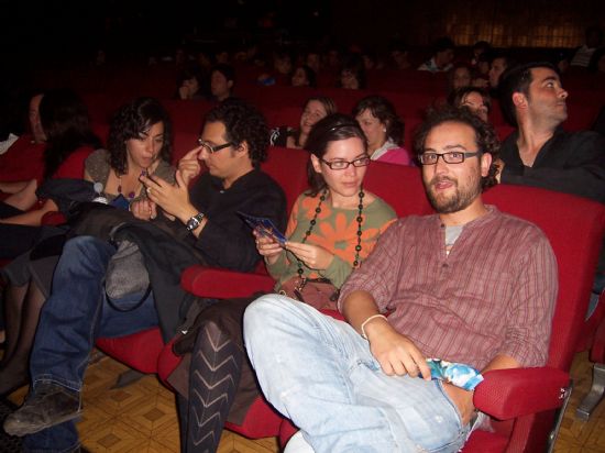 LA COMPAÑÍA “SPASMO TEATRO” PRESENTÓ SU NUEVA OBRA “EXTRACELESTES” EN LA SALA DE ARTES ESCÉNICAS DE LA LOCALIDAD, Foto 4