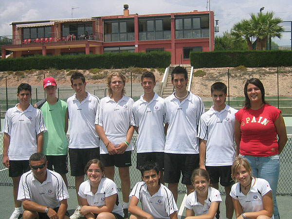 EL CLUB DE TENIS TOTANA SE PROCLAMA SUBCAMPEÓN REGIONAL CADETE Y JUNIOR POR EQUIPOS, Foto 1