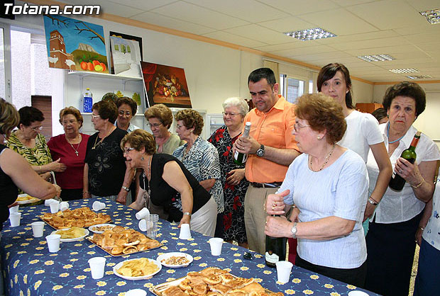 INAUGURAN LA AMPLIACIÓN DEL LOCAL DE LA ASOCIACIÓN DE AMAS DE CASA “LAS TRES AVEMARÍAS”, Foto 1