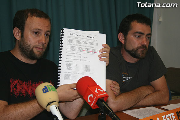 La Plataforma Ciudadana No a Este Plan Urbanístico asegura que han presentado más de 1.100 alegaciones, Foto 2