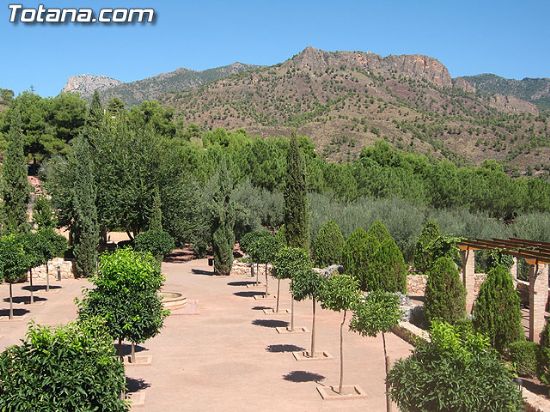 EL AYUNTAMIENTO ACOMETE OBRAS DE ADECUACIÓN DE LAS REDES DE SUMINISTRO ELÉCTRICO EN LOS EDIFICIOS PÚBLICOS SITUADOS EN EL BARRIO TIROL-CAMILLERI, Foto 1