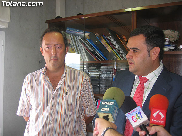 LA CONSEJERÍA DE EDUCACIÓN Y EL AYUNTAMIENTO DE TOTANA DAN LOS PRIMEROS PASOS PARA CONSTRUIR UN NUEVO COLEGIO DE EDUCACIÓN INFANTIL Y PRIMARIA EN LA ZONA DE “LA RAMBLICA”, Foto 3