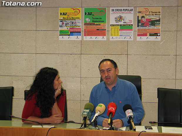 LAS ACTIVIDADES DEPORTIVAS PRESENTADAS BAJO EL TÍTULO “HAZ DEPORTE HAZ SALUD” ORGANIZADAS CON MOTIVO DE LAS FIESTAS DE SANTA EULALIA ARRANCAN EL DOMINGO CON EL “DÍA DE LA BICILETA” (2007), Foto 3