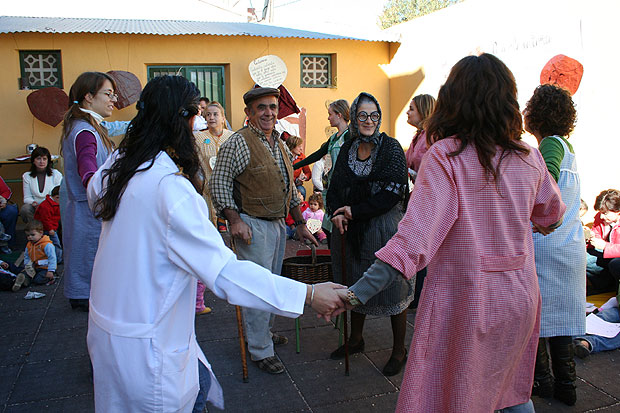 Los pequeños  de la escuela infantil “Carmen Baró” celebraron el Día de la Castaña, Foto 6