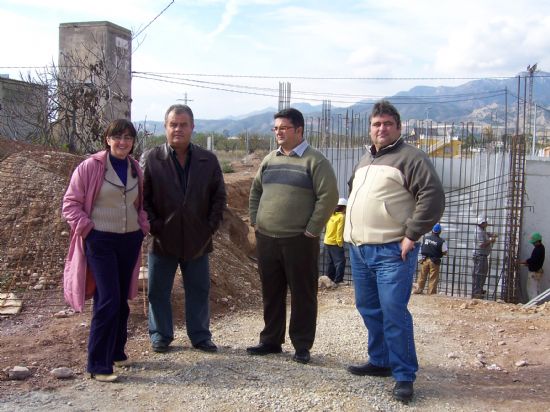 LOS VECINOS DE LÉBOR DISPONDRÁN DEL NUEVO CENTRO SOCIAL PARA LA CELEBRACIÓN DE LAS FIESTAS DE ESTA DIPUTACIÓN EL PRÓXIMO VERANO (2007), Foto 2