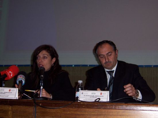 MÁS DE MEDIO CENTENAR DE PERSONAS ASISTE A LA JORNADA SOBRE EL ESTATUTO DEL TRABAJADOR AUTÓNOMO, ORGANIZADA POR LAS CONCEJALÍAS DE INDUSTRIA Y FOMENTO Y EMPLEO EN LA CÁRCEL, Foto 8