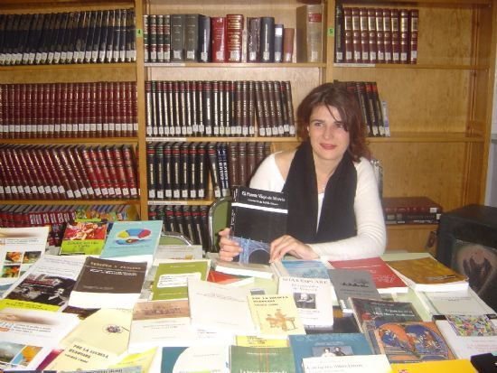 UNIVERSIDAD DE MURCIA OFRECE UN LOTE DE 250 LIBROS PARA LA BIBLIOTECA MUNICIPAL DEL CENTRO SOCIOCULTURAL LA CÁRCEL , Foto 1