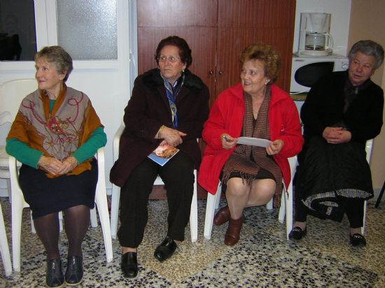 LA ASOCIACIÓN DE AMAS DE CASA “LAS TRES AVE MARÍA” REALIZA UN TALLER SOBRE LA VIOLENCIA CONTRA LA MUJER: DERECHO A VIVIR SIN VIOLENCIA, QUE TENDRÁ LUGAR HASTA EL DÍA 1 DE ABRIL (2008), Foto 3