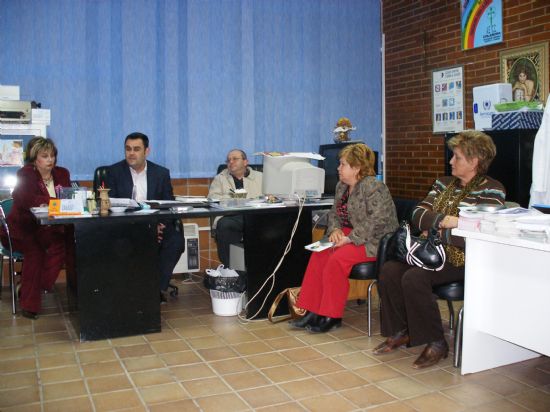 EL CANDIDATO A LA ALCALDÍA DEL PP ANUNCIA QUE SE CONSTRUIRÁ UN ESPACIO JOVEN EN EL BARRIO DE EL PARRAL QUE ALBERGARÁ UN CENTRO DE RECURSOS JUVENILES, Foto 1