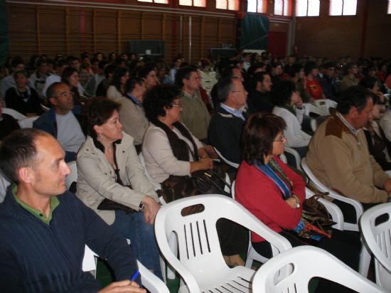 EL FILÓSOFO FERNANDO SAVATER IMPARTIÓ UNA CONFERENCIA EN EL IES JUAN DE LA CIERVA, Foto 4