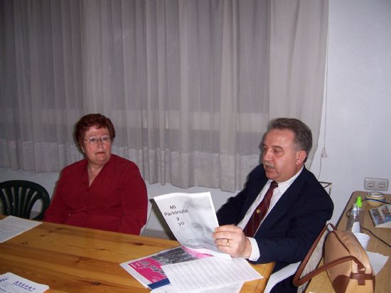 EL CONCEJAL DE SERVICIOS AL CIUDADANO ASISTE A LA ASAMBLEA ANUAL DE LA ASOCIACIÓN DE ENFERMOS DE PARKINSON, Foto 2