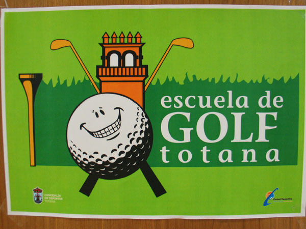 PRESENTAN UN CURSO DE INICIACIÓN INFANTIL EN LA ESCUELA DE GOLF DE TOTANA, Foto 1