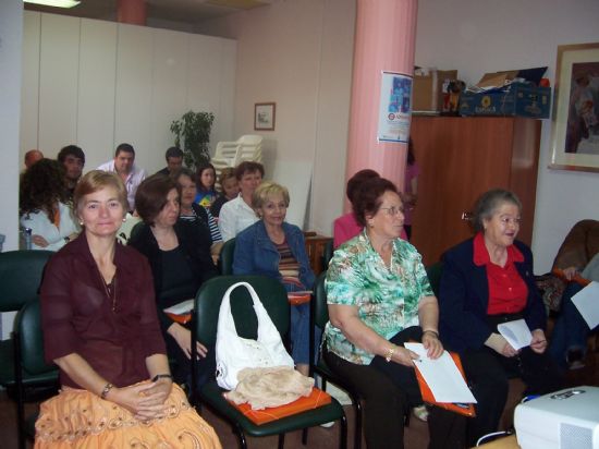 BIENESTAR SOCIAL INAUGURA EL CURSO DE “FORMACIÓN DE VOLUNTARIADO EN SALUD MENTAL”, ORGANIZADO POR AFEMTO, CON LA PARTICIPACIÓN DE MÁS DE VEINTE PERSONAS, Foto 4