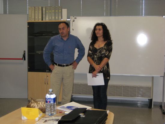 LAS CONCEJALÍAS DE INDUSTRIA Y EMPLEO ORGANIZAN UN CURSO DE “INICIACIÓN A LA INFORMÁTICA”, DIRIGIDO A EMPRESARIOS AUTÓNOMOS Y TRABAJADORES EN ACTIVO, Foto 3