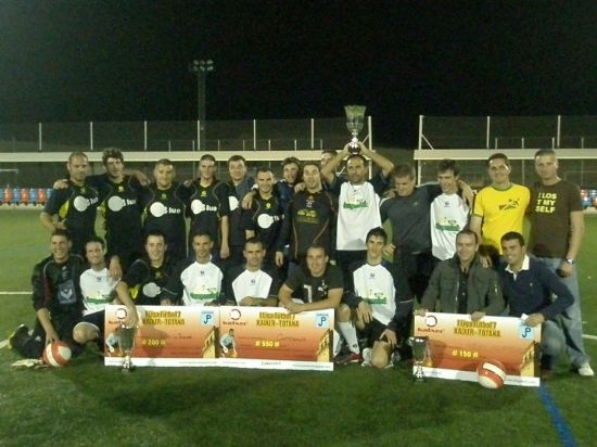SE CLAUSURA LA PRIMERA LIGA “KAIXER” Y SE PROCLAMA CAMPEÓN EL EQUIPO “CAMPOSALUD”, Foto 1