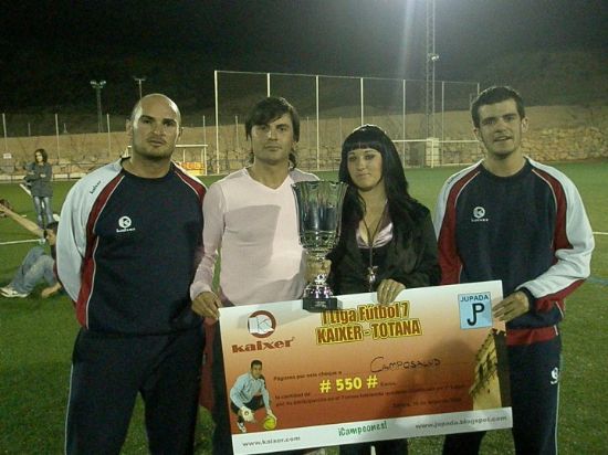 SE CLAUSURA LA PRIMERA LIGA “KAIXER” Y SE PROCLAMA CAMPEÓN EL EQUIPO “CAMPOSALUD”, Foto 3