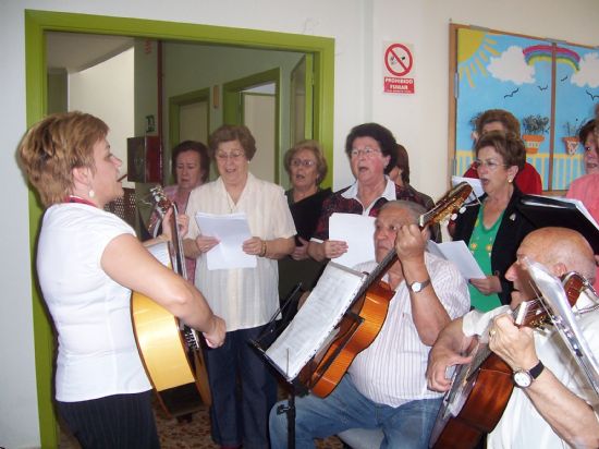 AUTORIDADES MUNICIPALES ACOMPAÑAN A LOS USUARIOS DEL GERIÁTRICO “LA PURÍSIMA” EN LOS ACTOS ORGANZIADOS CON MOTIVO DE SU NOVENO ANIVERSARIO, Foto 3