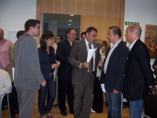 EL AYUNTAMIENTO Y LA ASOCIACIÓN DE JÓVENES EMPRESARIOS SUSCRIBEN EL SEGUNDO CONVENIO PARA FOMENTAR LA CREACIÓN DE EMPRESAS A NIVEL LOCAL (2008), Foto 3