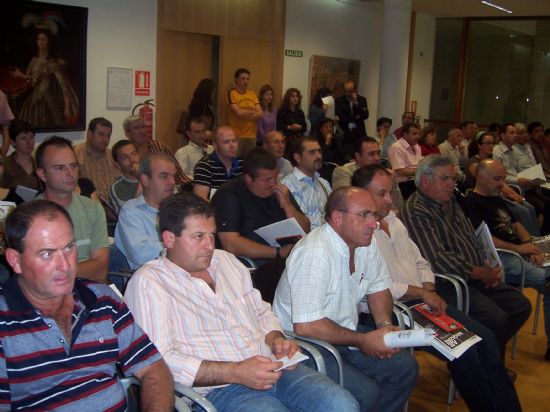EL AYUNTAMIENTO Y LA ASOCIACIÓN DE JÓVENES EMPRESARIOS SUSCRIBEN EL SEGUNDO CONVENIO PARA FOMENTAR LA CREACIÓN DE EMPRESAS A NIVEL LOCAL (2008), Foto 5