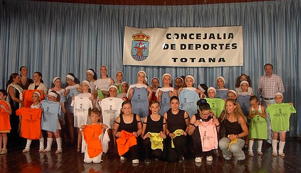 LA CONCEJALÍA DE DEPORTES CLAUSURA LAS ESCUELAS DEPORTIVAS INFANTILES MUNICIPALES EN EL AUDITORIO DEL PARQUE MARCOS ORTIZ , Foto 1