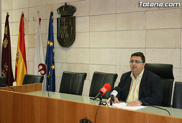 EL CONCEJAL DE URBANISMO ASEGURA QUE SE HAN TRAMITADO POR EL MOMENTO 8.700 ALEGACIONES AL PLAN GENERAL DE ORDENACIÓN MUNICIPAL, DE LAS QUE SÓLO 213 SON DIFERENTES, Foto 1