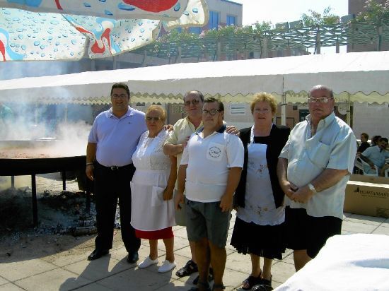 ÉXITO DE ORGANIZACIÓN Y PARTICIPACIÓN DE LOS ACTOS PROGRAMADOS DENTRO DE LAS FIESTAS DEL CENTRO MUNICIPAL DE LA TERCERA EDAD   , Foto 2