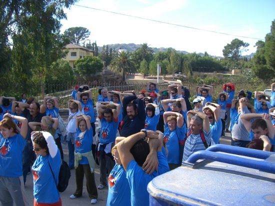 COMIENZAN LAS VII JORNADAS DE PROMOCIÓN DE LA SALUD CON LA CAMINATA POPULAR CELEBRADA ESTE PASADO DOMINGO, EN LA QUE PARTICIPARON MÁS DE 200 PERSONAS, Foto 3