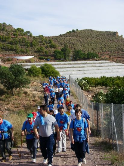 COMIENZAN LAS VII JORNADAS DE PROMOCIÓN DE LA SALUD CON LA CAMINATA POPULAR CELEBRADA ESTE PASADO DOMINGO, EN LA QUE PARTICIPARON MÁS DE 200 PERSONAS, Foto 4