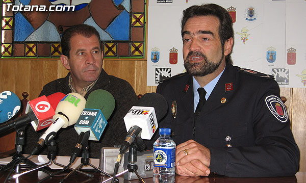 AYUNTAMIENTO DE TOTANA ORGANIZA EL I CONCURSO NACIONAL DE CUENTOS CORTOS ILUSTRADOS LOS NIÑOS Y LA EDUCACIÓN VIAL , Foto 2