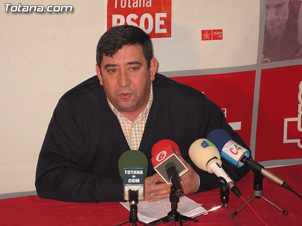 EL PSOE HA PRESENTADO CUATROCIENTAS ALEGACIONES DE TIPO TÉCNICO Y JURÍDICO AL PLAN GENERAL ORDENACIÓN MUNICIPAL LAS CUALES, SEGÚN LOS SOCIALISTAS, PONEN DE MANIFIESTO QUE ÉSTE NO ES VÁLIDO, Foto 1