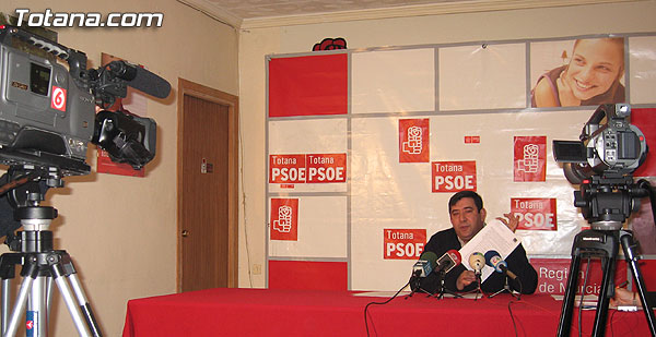 EL PSOE HA PRESENTADO CUATROCIENTAS ALEGACIONES DE TIPO TÉCNICO Y JURÍDICO AL PLAN GENERAL ORDENACIÓN MUNICIPAL LAS CUALES, SEGÚN LOS SOCIALISTAS, PONEN DE MANIFIESTO QUE ÉSTE NO ES VÁLIDO, Foto 2