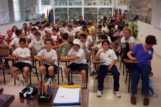 ALUMNOS DE LOS COLEGIOS SAN JOSÉ Y LA MILAGROSA GANADORES CONCURSO DIBUJO EDUCACIÓN VIAL PARTICIPAN JORNADA CONVIVENCIA CIUDAD DE ELCHE, Foto 4