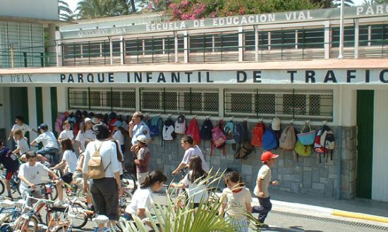 ALUMNOS DE LOS COLEGIOS SAN JOSÉ Y LA MILAGROSA GANADORES CONCURSO DIBUJO EDUCACIÓN VIAL PARTICIPAN JORNADA CONVIVENCIA CIUDAD DE ELCHE, Foto 5