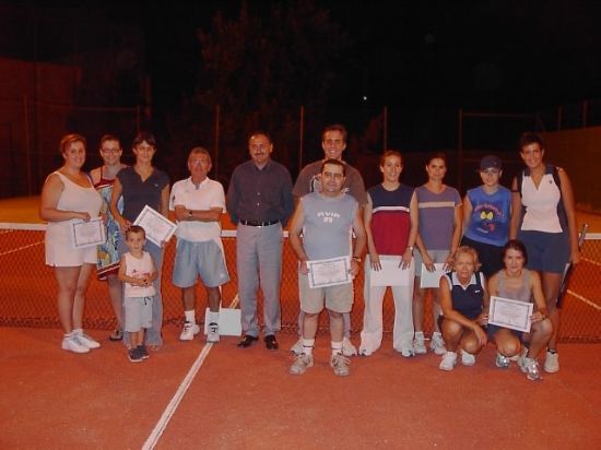 CONCEJALÍA DE DEPORTES CLAUSURA EL PROGRAMA DE ACTIVIDADES VERANO POLIDEPORTIVO´2004 QUE SE DESARROLLO DURANTE JULIO Y AGOSTO , Foto 2