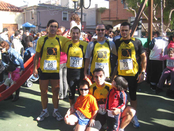 Miembros del Club Atletismo Totana-Óptica Santa Eulalia articiparon en la XIX Carrera Nacional de Navidad de Callosa del Segura, Foto 1