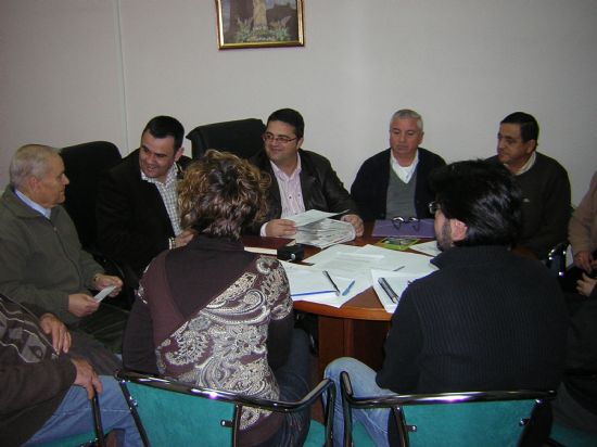 EL CONSEJO DE DIRECCIÓN DEL CENTRO MUNICIPAL DE PERSONAS MAYORES DE TOTANA SE REÚNE EN SESIÓN ORDINARIA PARA ESTABLECER EL CALENDARIO DE ACTIVIDADES PARA ESTE AÑO, Foto 1