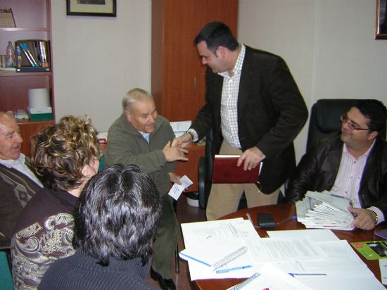 EL CONSEJO DE DIRECCIÓN DEL CENTRO MUNICIPAL DE PERSONAS MAYORES DE TOTANA SE REÚNE EN SESIÓN ORDINARIA PARA ESTABLECER EL CALENDARIO DE ACTIVIDADES PARA ESTE AÑO, Foto 3