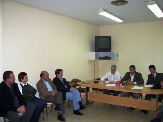 DIRIGENTES DE IU EN MURCIA SE ENTREVISTARON CON EL CANDIDATO DE LA IZQUIERDA EN ECUADOR, RAFAEL CORREA, Foto 2