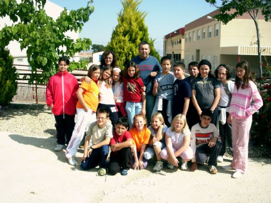 LA CONCEJALÍA DE EDUCACIÓN FELICITA AL COLEGIO GUADALENTÍN DEL PARETÓN POR LA OBTENCIÓN DE UN PREMIO EN EL CONCURSO DE CARTELES SOBRE LA PESCA QUE ORGANIZA EL MINISTERIO, Foto 1