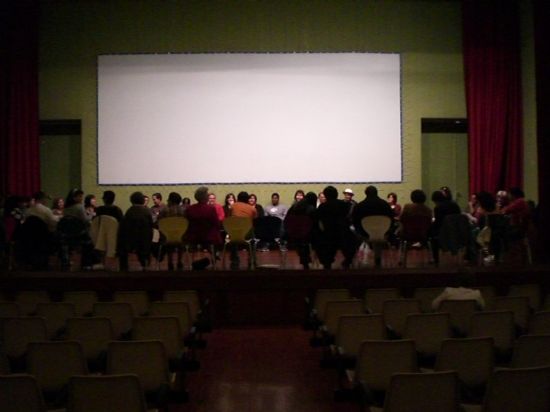 MEDIO CENTENAR DE PERSONAS PERTENECIENTES A DIFERENTES ASOCIACIONES DEL MUNICIPIO PARTICIPAN EN LA CHARLA-COLOQUIO SOBRE “ASOCIACIONISMO”, Foto 2