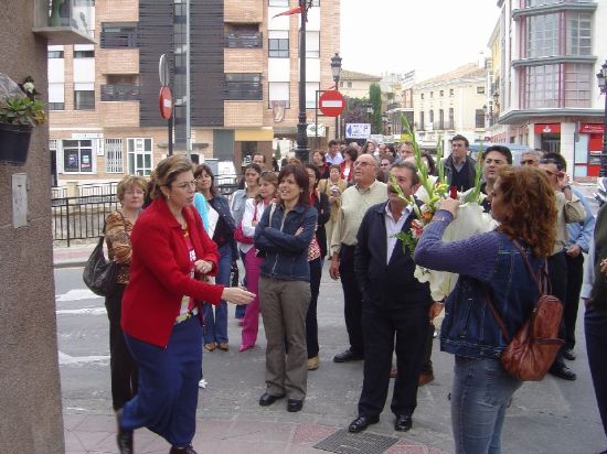 FUNCIONARIOS MUNICIPALES REALIZAN UNA OFRENDA FLORAL A SANTA RITA CON MOTIVO DE LA FESTIVIDAD DE SU PATRONA , Foto 1