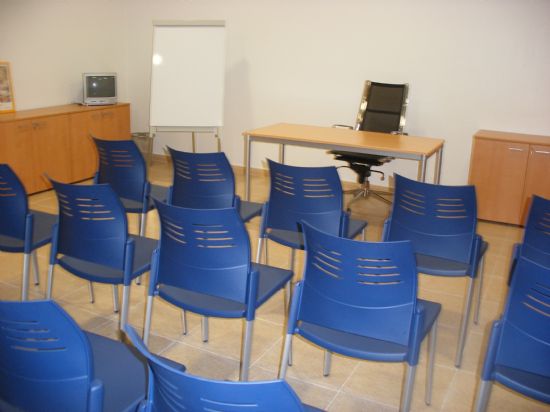 LOS LOCALES DE LA CONCEJALÍA DE PARTICIPACIÓN CIUDADANA ACOGERÁN CONFERENCIAS SOBRE EL “AUTOCONOCIMIENTO Y LA COMUNICACIÓN HUMANA” LA PRÓXIMA SEMANA, Foto 2