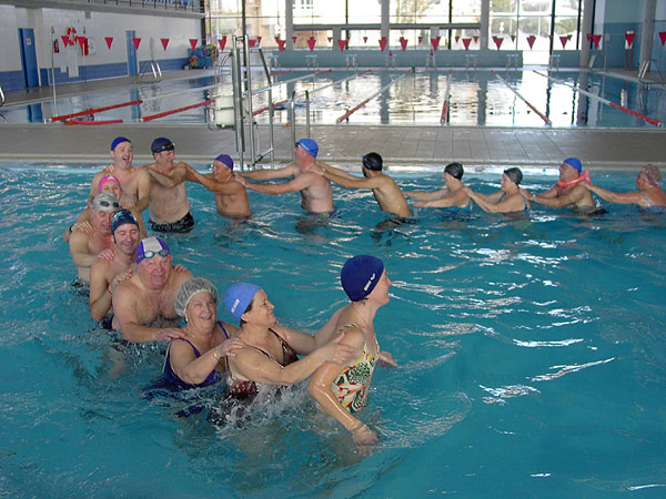 EL PROGRAMA DE ACTIVIDADES ACUÁTICAS EN LA PISCINA CUBIERTA FINALIZA EL PRIMER TRIMESTRE EL PRÓXIMO SÁBADO 23 DE DICIEMBRE, Foto 1