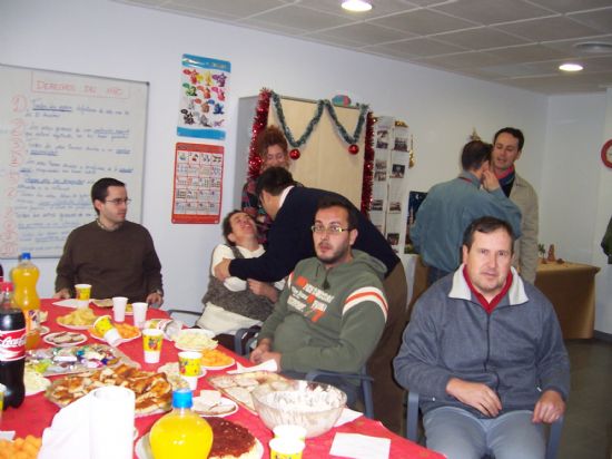 ALUMNOS Y PROFESORES DEL SERVICIO MUNICIPAL DE APOYO PSICOSOCIAL CELEBRAN LA LLEGADA DE LA NAVIDAD CON LA PRESENCIA DEL ALCALDE EN FUNCIONES (2007), Foto 2