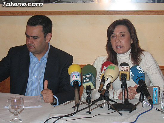 EL CANDIDATO A LA ALCALDÍA DEL PP INVITA A LOS DEL PSOE E IU A REALIZAR UNA CAMPAÑA LIMPIA Y DIALOGANTE QUE ELUDA EL AMBIENTE DE CRISPACIÓN QUE RECHAZAN LOS CIUDADANOS, Foto 5