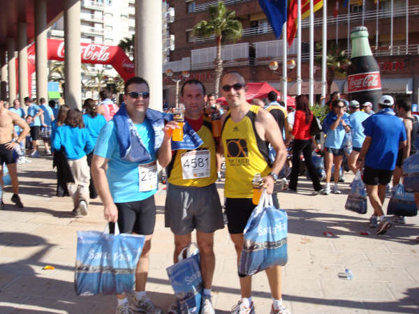 Cerca de veinte atletas del Club Atletismo Totana-Óptica Santa Eulalia participaron en la XIX Media maratón Internacional “Villa de Santa Pola”, Foto 3