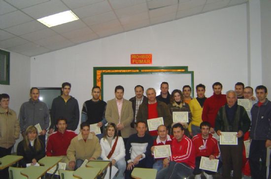 CONCEJAL DEPORTES CLAUSURA CURSO PRIMEROS AUXILIOS EN EL QUE PARTICIPARON 39 ALUMNOS, Foto 1