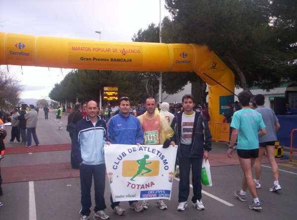 ATLETAS DEL CLUB DE ATLETISMO TOTANA PARTICIPARON EN LA XXVI MARATÓN “CIUDAD DE VALENCIA”, Foto 2