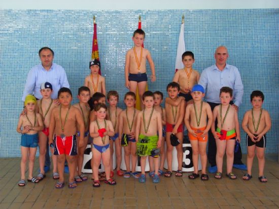 UN TOTAL DE 120 NIÑOS PARTICIPARON EN EL “I ENCUENTRO DE NATACIÓN TOTANA-ALHAMA” CELEBRADO EN LA PISCINA CUBIERTA MUNICIPAL, Foto 4